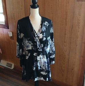 Torrid Black and Gray Floral Blouse